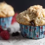 healthy-delicious_bakery style raspberry chocolate muffins