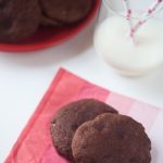 healthy-delicious_double-chocolate-red-wine-cookies-3