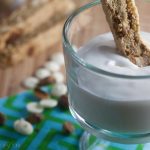 pistachio and white chocolate biscotti from healthy-delicious.com