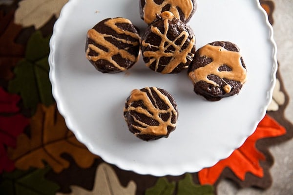 Chocolate-Peanut Butter Covered Oreos 1