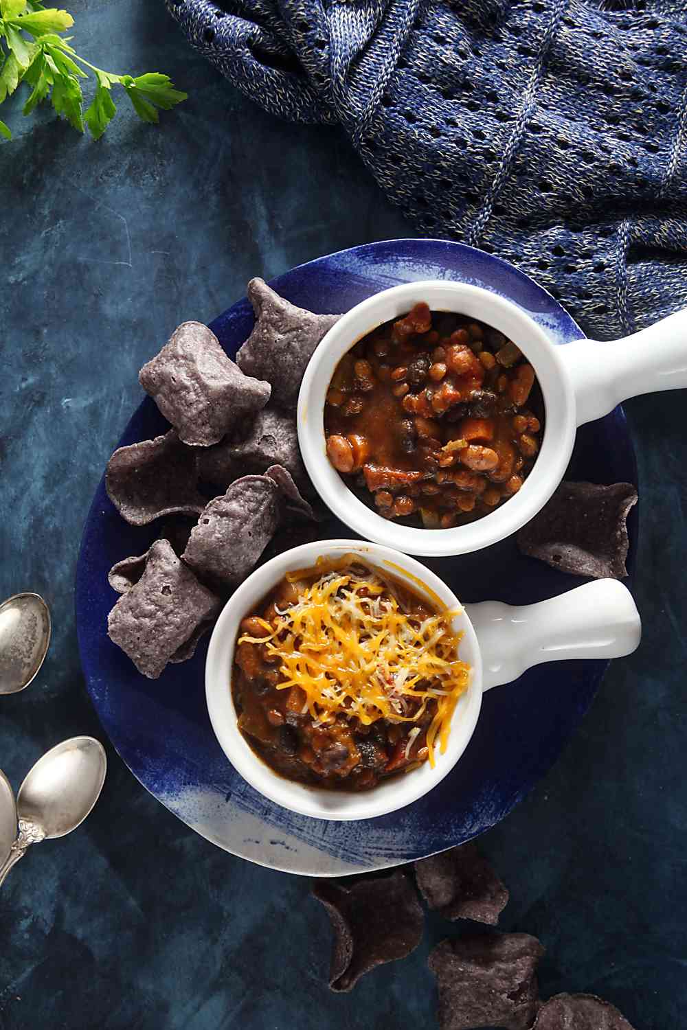 Slow Cooker Lentil and Pumpkin Chili Recipe #healthy #easy