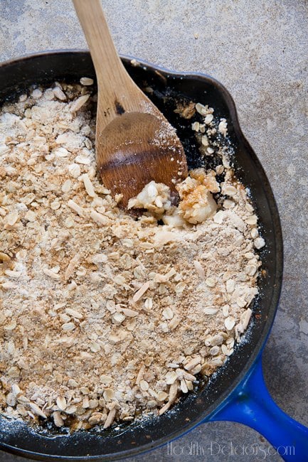 Pear and Almond Crumble | Healthy-Delicious.com