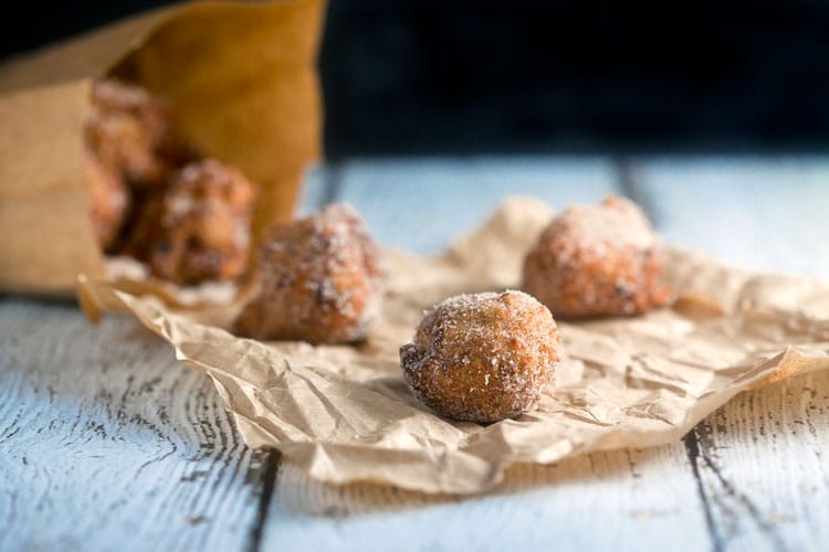 Spiced Banana Donut Holes | @HealthyDelish