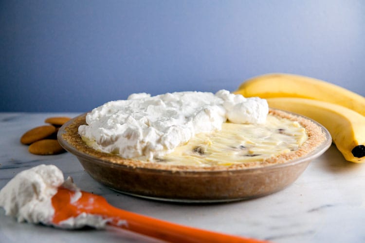 Banana-Cream-Pie-with-Vanilla-Wafer-Crust