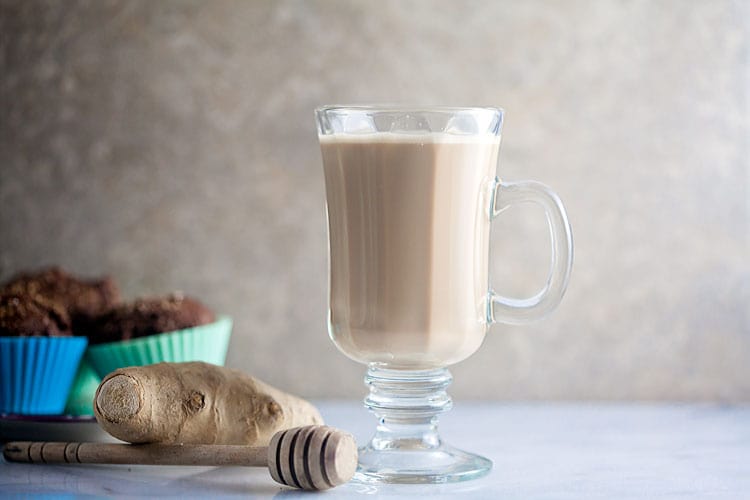 Honey-Ginger Latte // @HealthyDelish