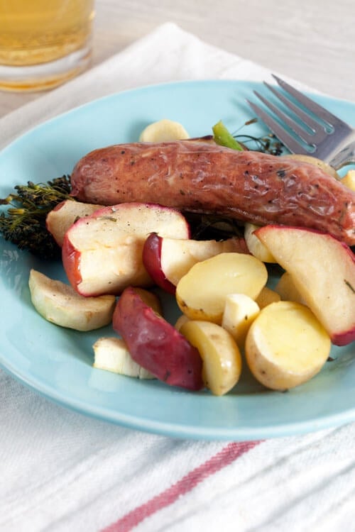 Roast chicken sausage with apples and parsnips - an easy one-pan dinner! 
