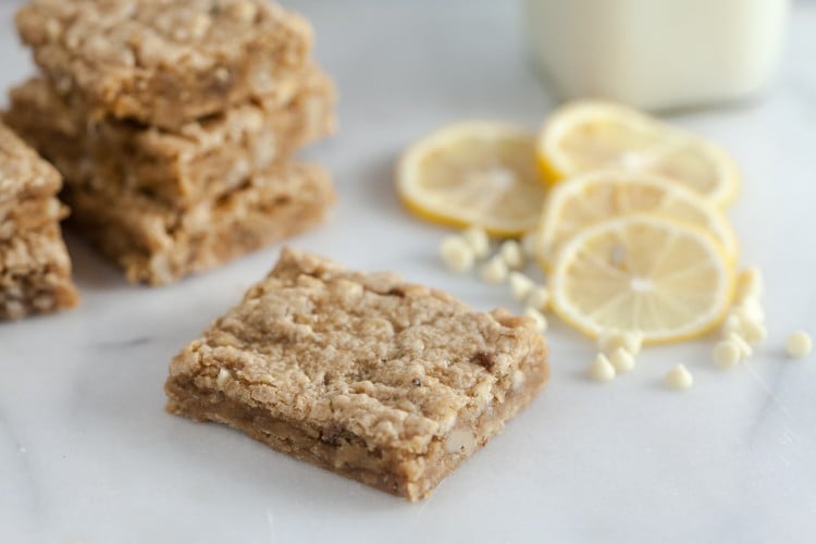 You'll never guess the secret ingredient in the healthy lemon twist blondies