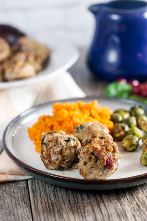 Thanksgiving Meatballs (Turkey and Cranberry Meatballs)