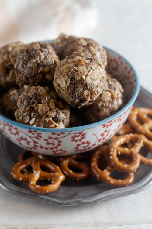 No-Bake Peanut Butter, Pretzel, and Chocolate Chip Energy Bites