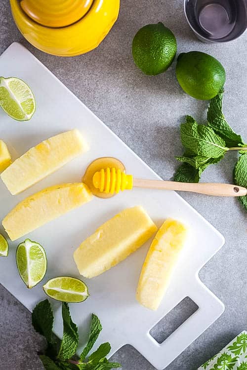 How to mingredients for pineapple mojitosake grilled pineapple mojitos with mint and honey | #cocktail #recipe