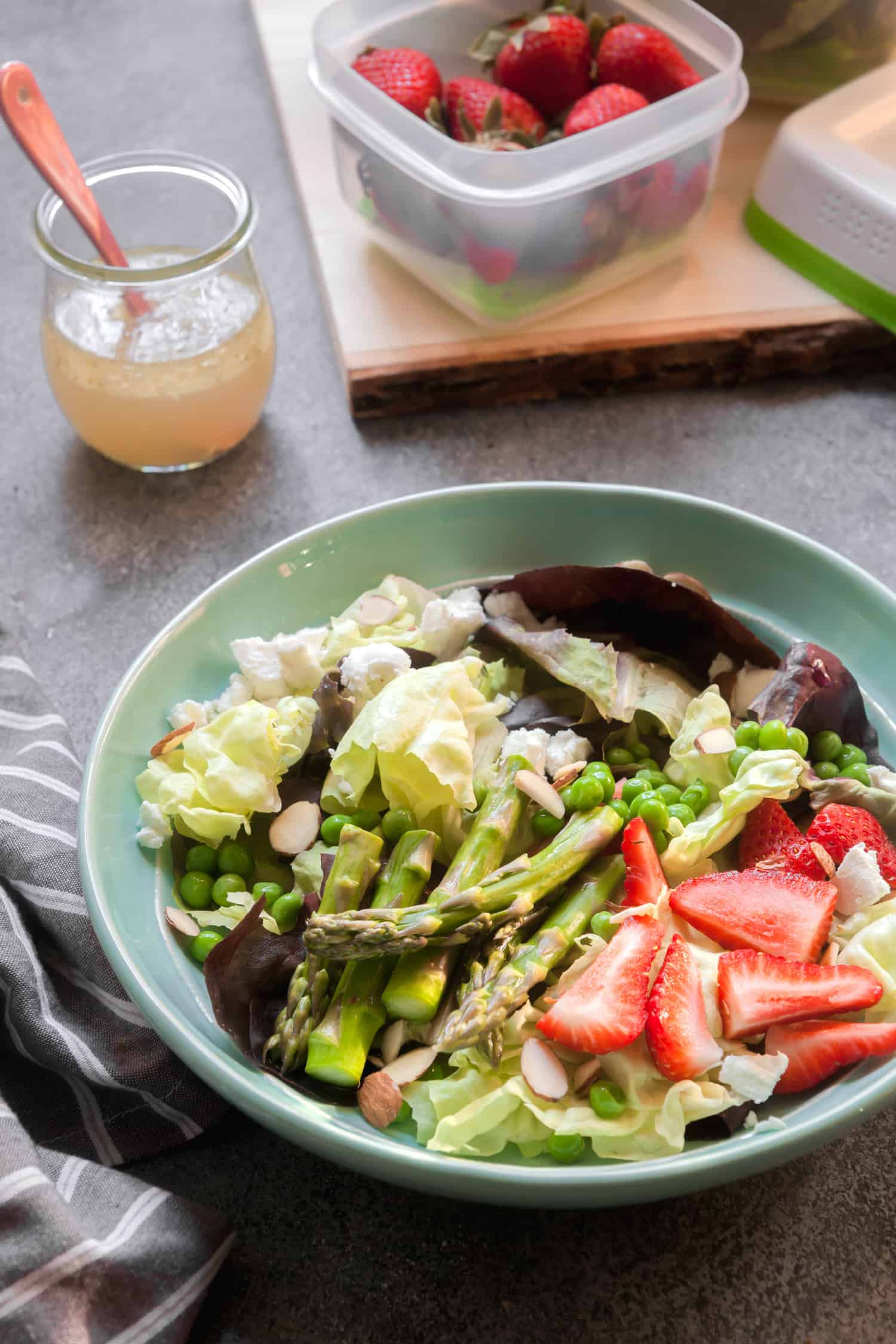 Strawberry and Asparagus Salad with Lemon Vinaigrette (Gluten Free)
