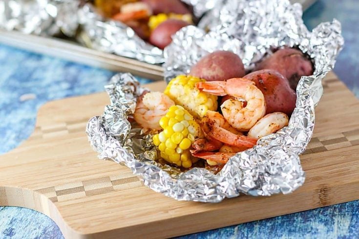 9 Healthy Foil Packet Recipes For When You Don't Want To Do Dishes 4