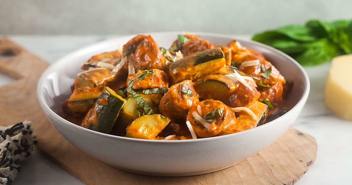 15-Minute Tomato Cream Sauce - Healthy Delicious