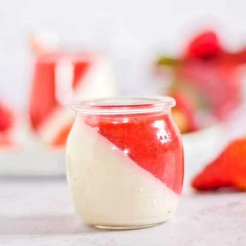 Strawberry Panna Cotta | Vegan, Dairy Free, Low Carb