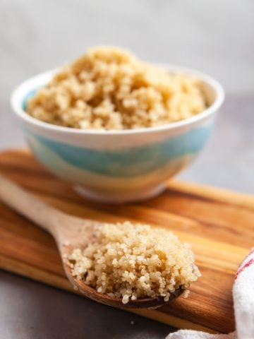 How to Cook Quinoa (+ 16 ways to use it!)