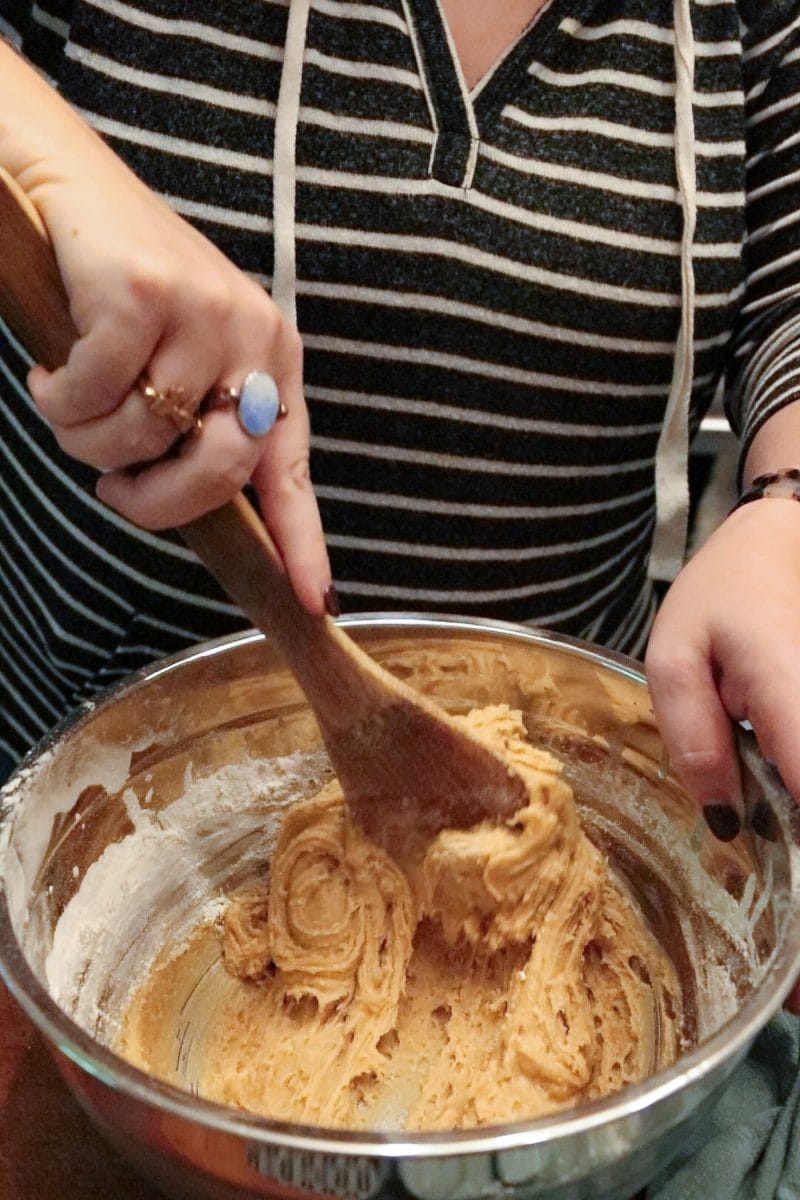 Chewy Pistachio Chocolate Chip Cookies 3