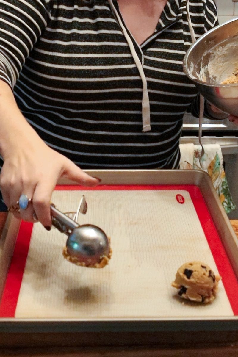 Chewy Pistachio Chocolate Chip Cookies 5